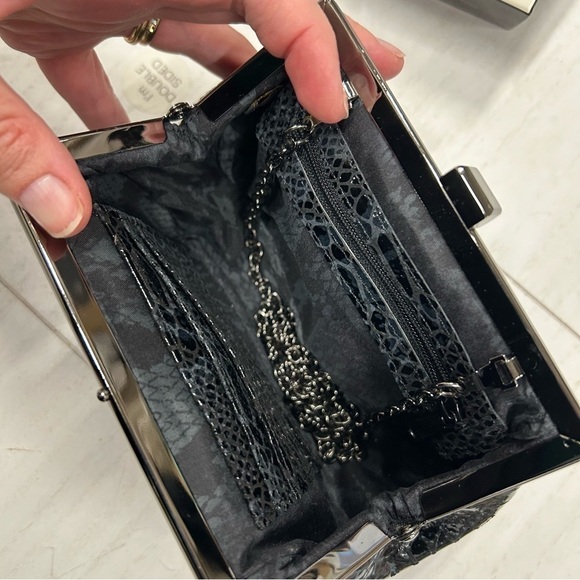 Kenneth Cole Genuine Leather Framed Crossbody Black Python EUC Drop-nChain Strap - Picture 8 of 11